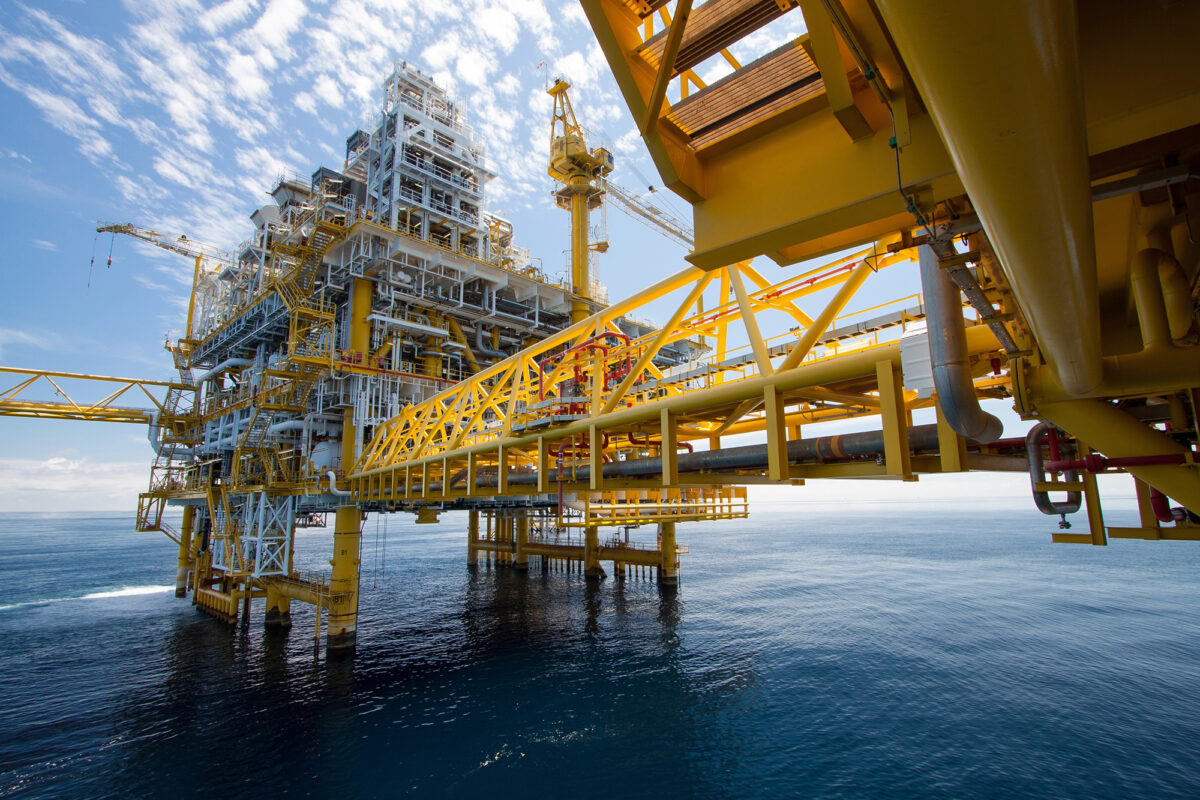 Petróleo y Gas Petróleo y Gas